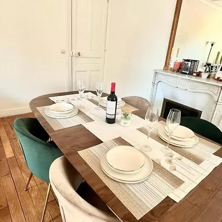Republique Gorgeous Apartment Paris